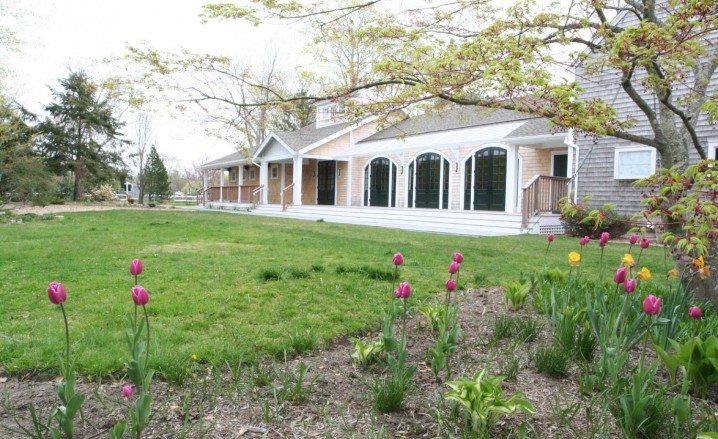Education Center in Springtime Outside Marketing Photos 074